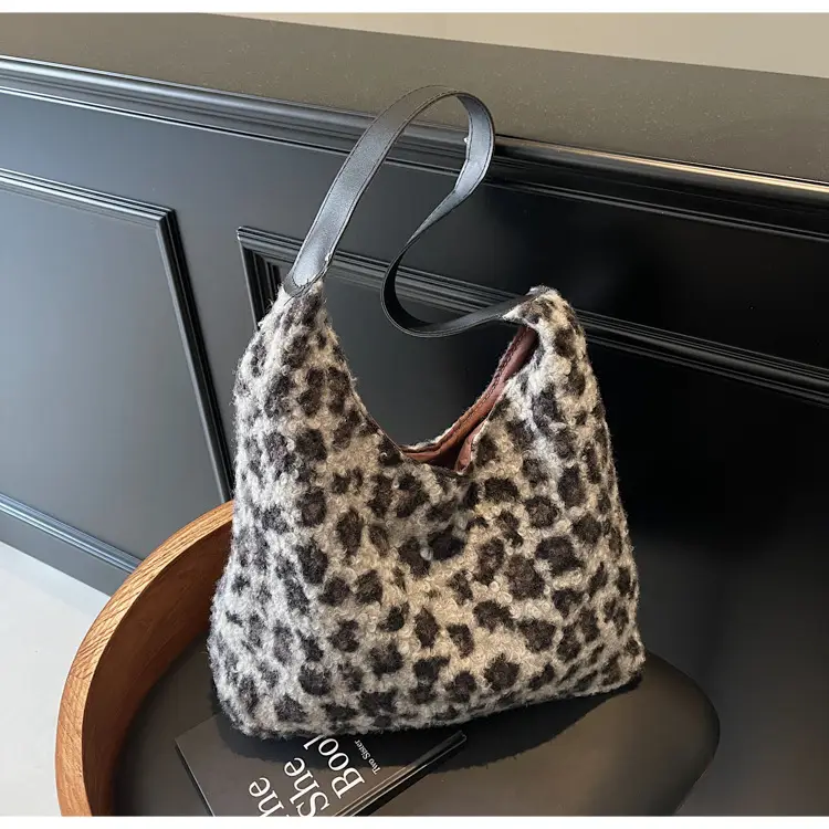 Leopard Print Women's Shoulder Bag Autumn Winter 2024 — feature 19