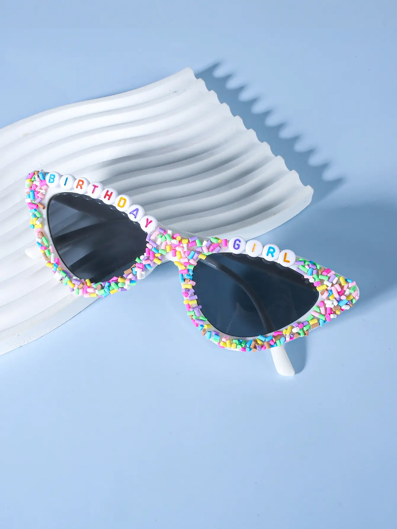 Cat's Eye Bridal Sunglasses Grey Crystal — feature 3