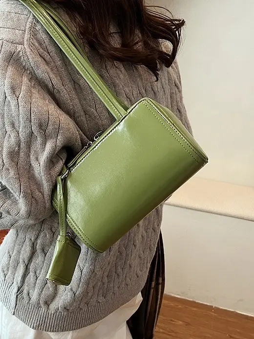 Women's Black Fringed Shoulder Bag Autumn Winter 2024 - Image 9