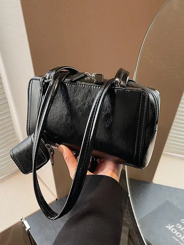 Women's Black Fringed Shoulder Bag Autumn Winter 2024 - Image 10