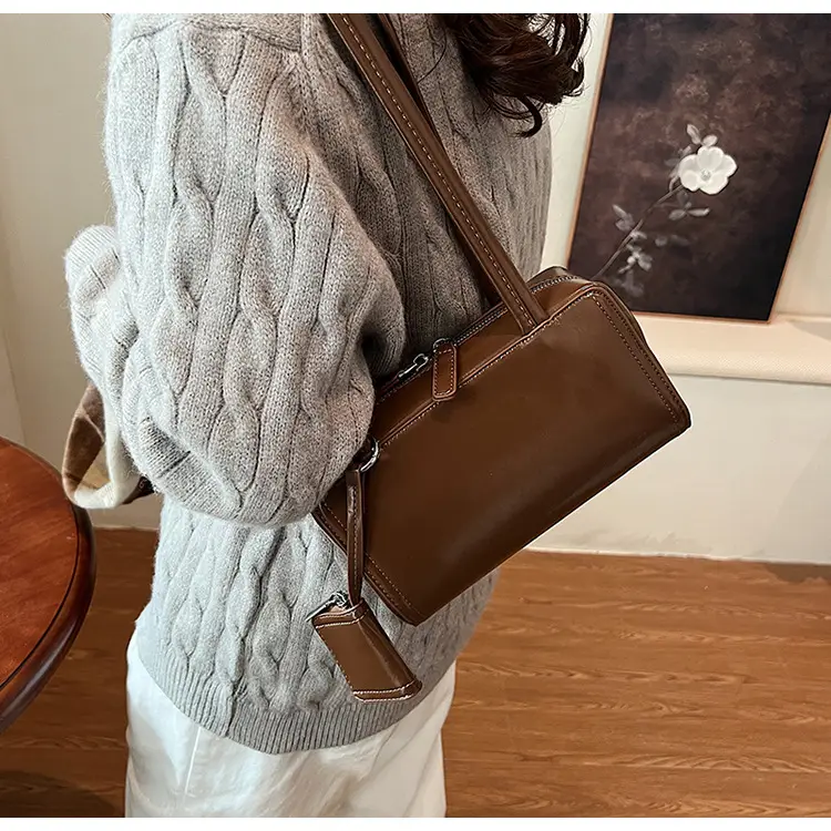 Women's Black Fringed Shoulder Bag Autumn Winter 2024 — feature 11