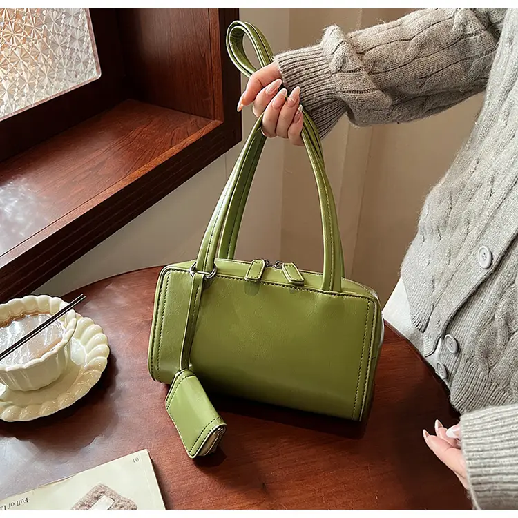 Women's Black Fringed Shoulder Bag Autumn Winter 2024 — feature 14