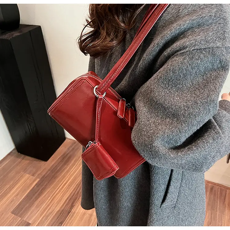 Women's Black Fringed Shoulder Bag Autumn Winter 2024 — feature 20