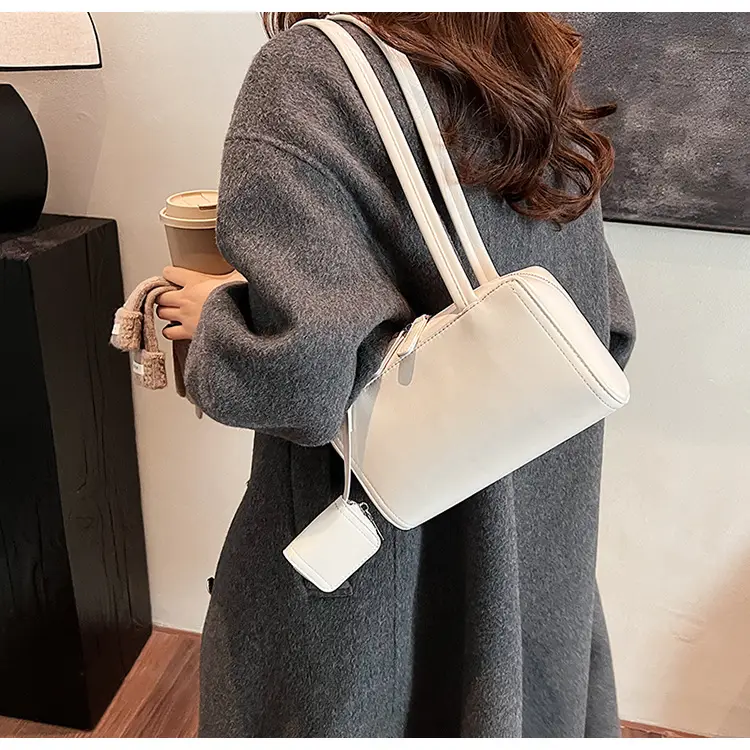 Women's Black Fringed Shoulder Bag Autumn Winter 2024 — feature 24