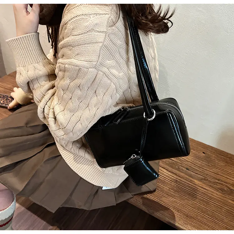 Women's Black Fringed Shoulder Bag Autumn Winter 2024 — feature 31