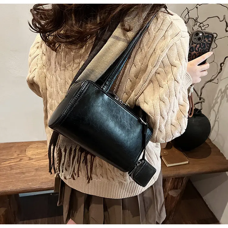 Women's Black Fringed Shoulder Bag Autumn Winter 2024 — feature 33