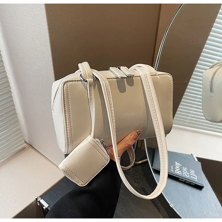 Women's Black Fringed Shoulder Bag Autumn Winter 2024 — feature 47