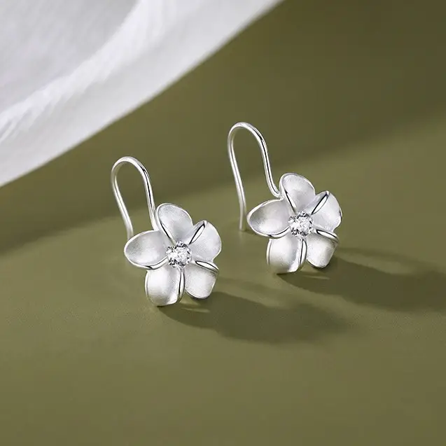 Frosted Zircon Flower Earrings Alice Design - Image 3