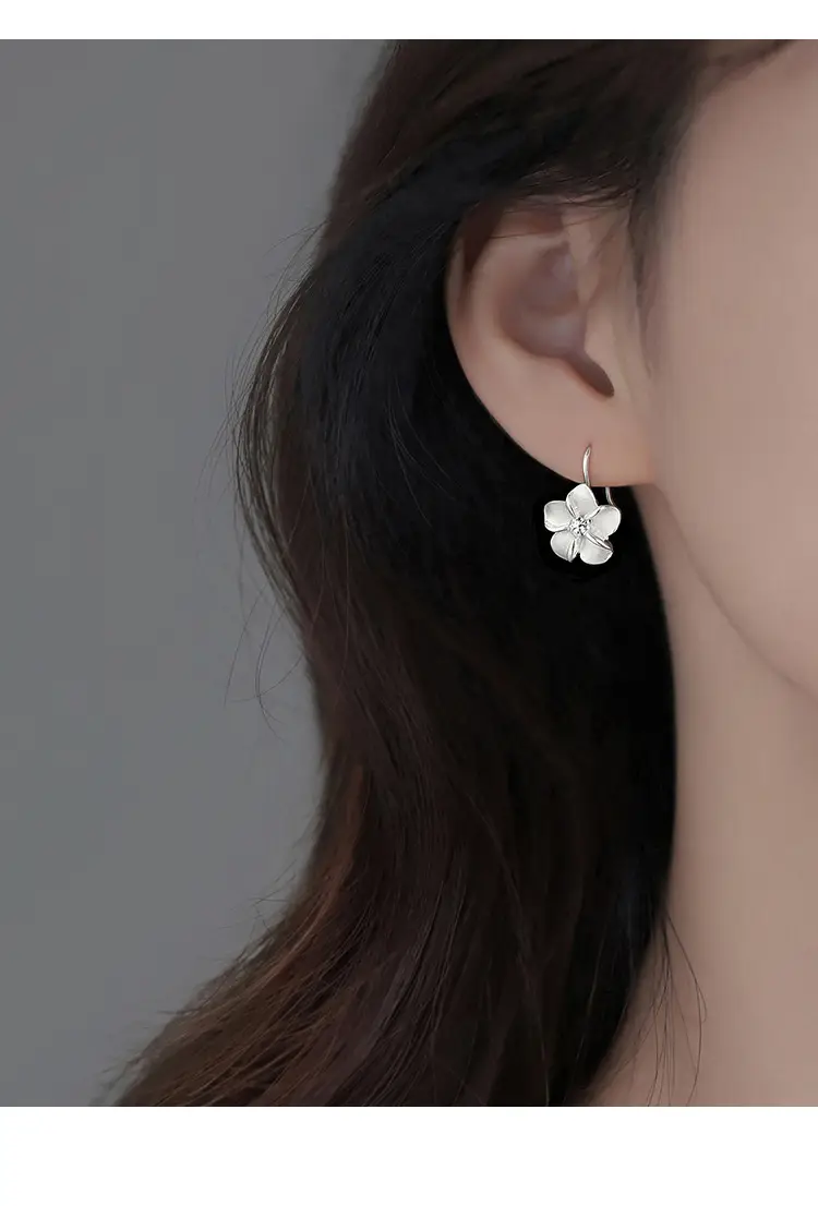 Frosted Zircon Flower Earrings Alice Design — feature 1