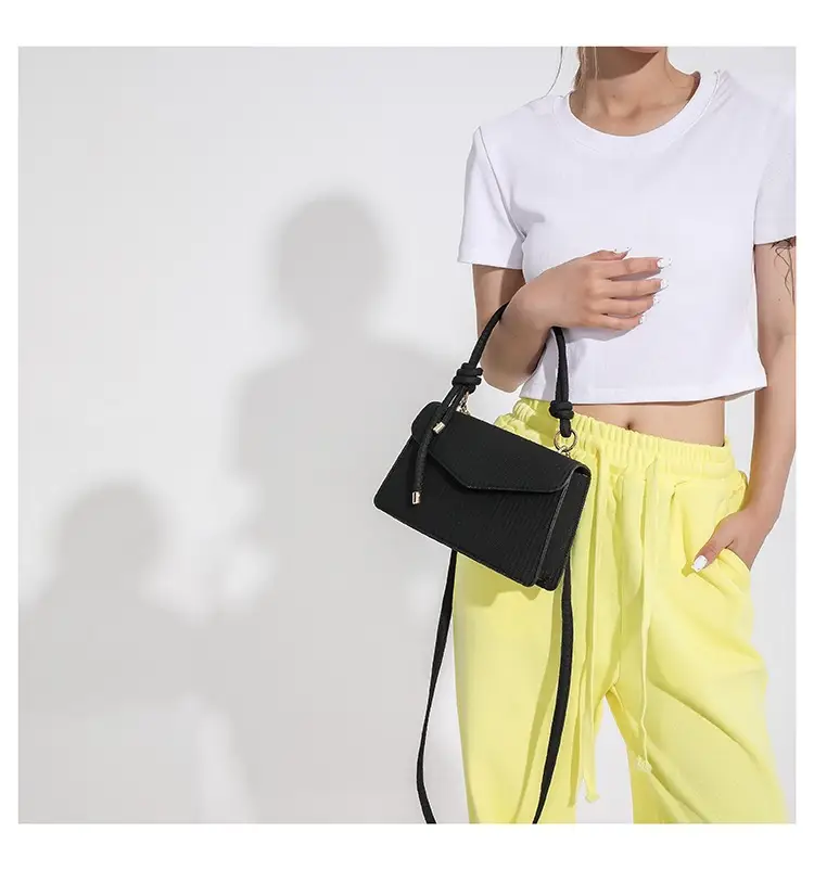 Green Knitted Shoulder Bag for Women 2023 — feature 17