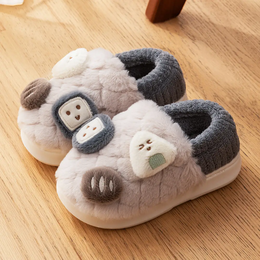 Lidani Children's Cotton Slippers for Girls, Winter 2025 New Model, Indoor Home Plush-Lined Closed-Back Parent-Child Cotton Shoes for Boys