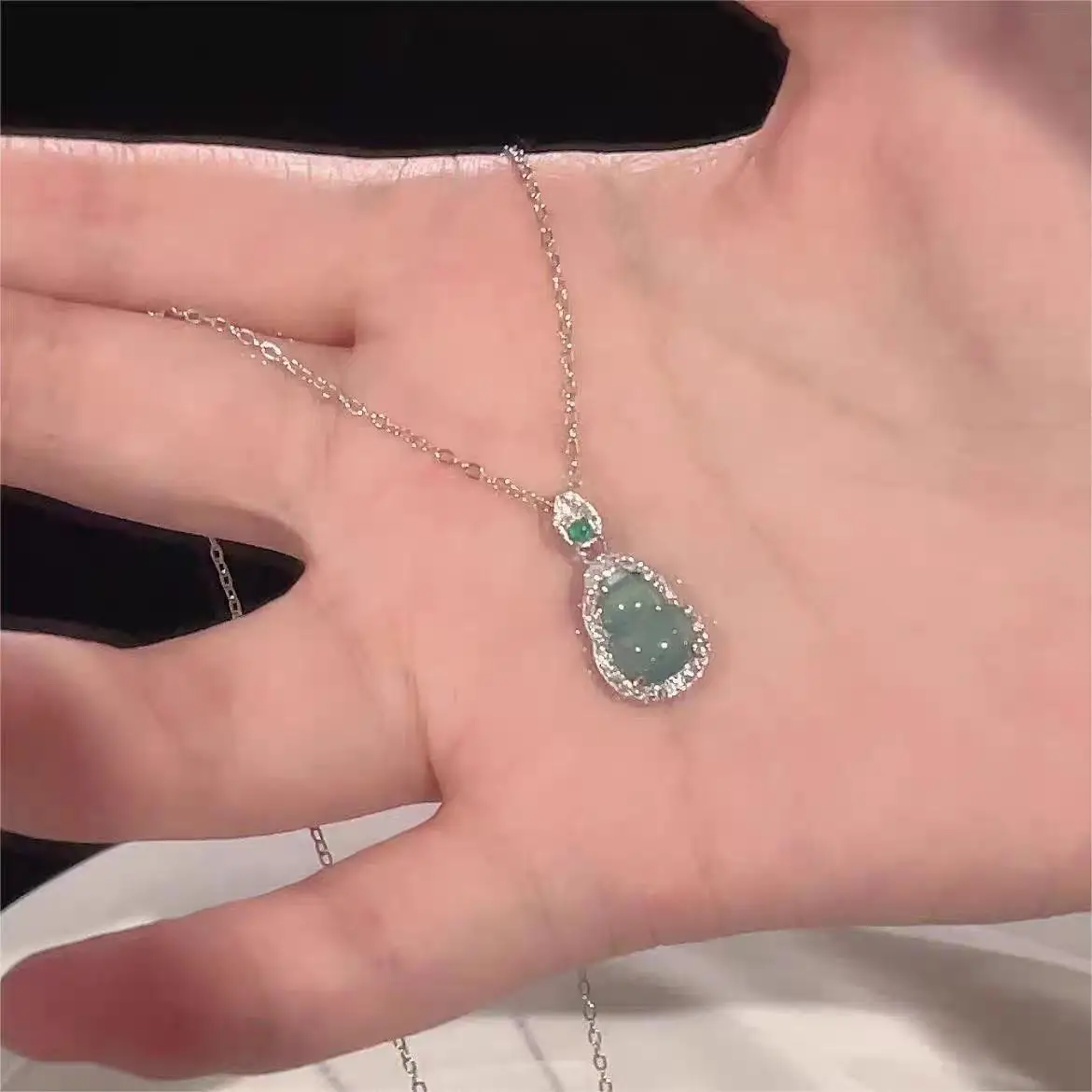 New Chinese Style Gourd Necklace Light Luxury Diamond 2024 - Image 6