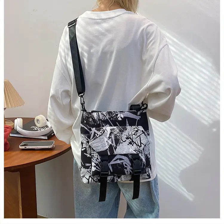 Women Printed Graffiti Shoulder Bag Large Capacity Nylon - Image 7
