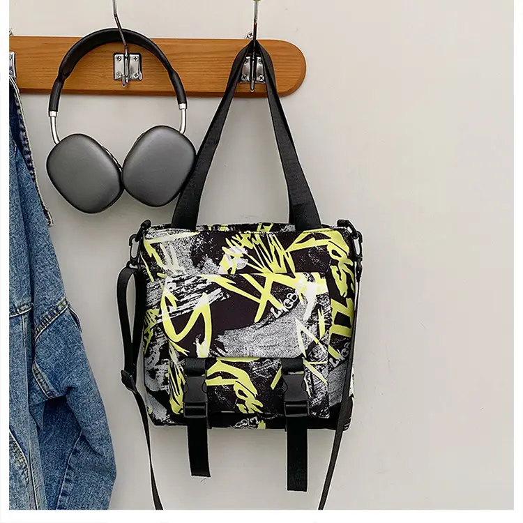 Women Printed Graffiti Shoulder Bag Large Capacity Nylon - Image 2