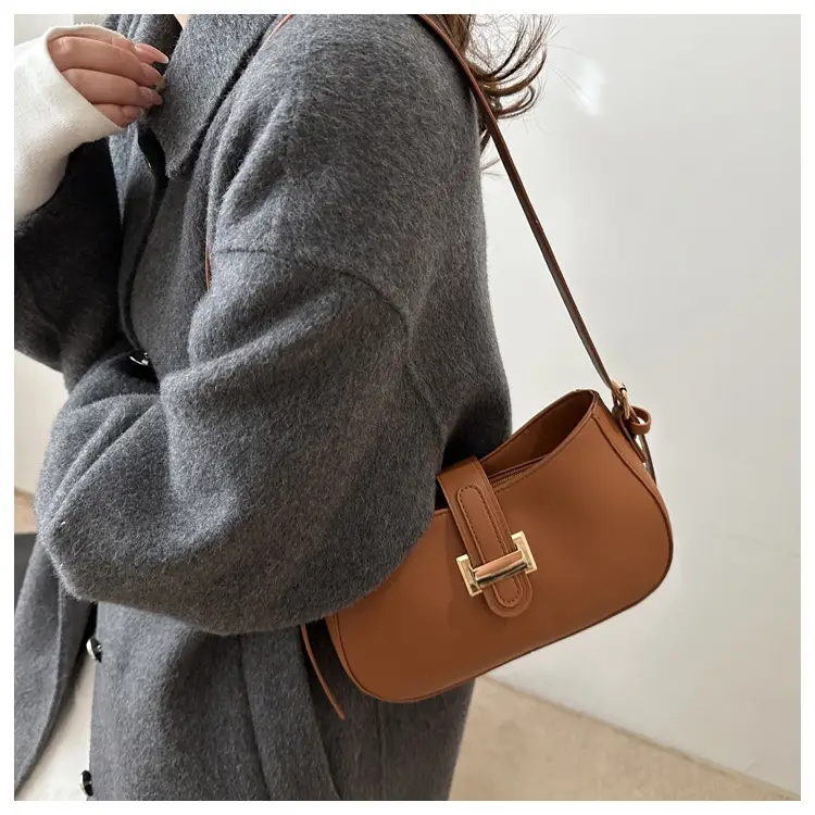 Women's Brown Leather Shoulder Bag with Gold Clasp — feature 13