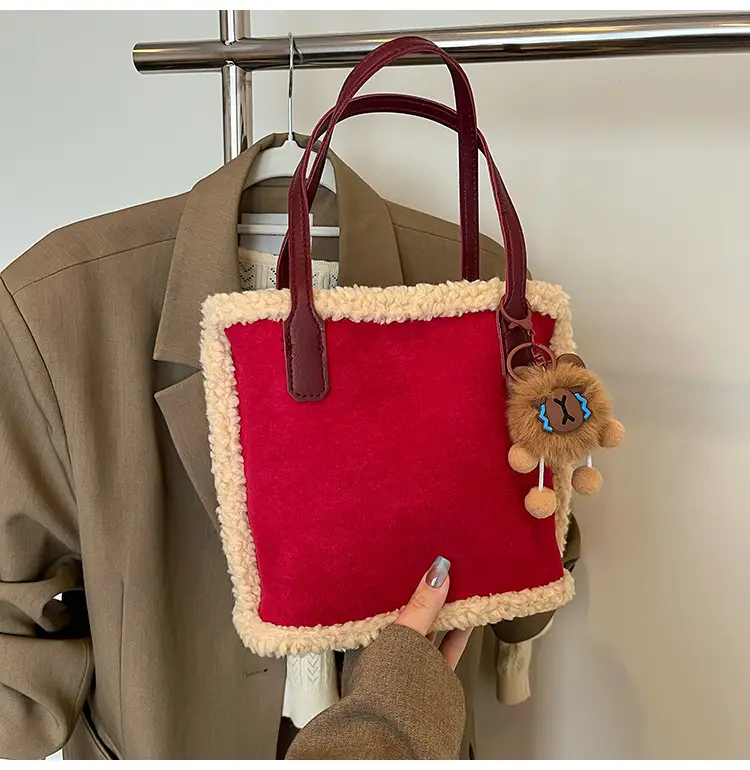 Lamb Wool Shoulder Bag Vintage Tassel Design — feature 18