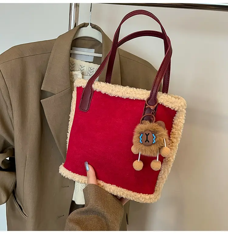 Lamb Wool Shoulder Bag Vintage Tassel Design — feature 19