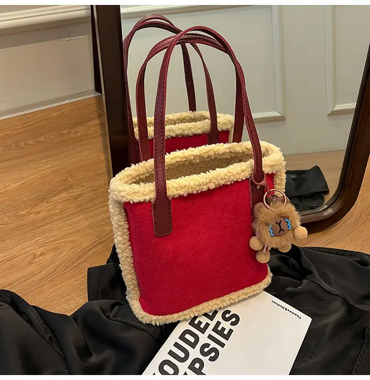 Lamb Wool Shoulder Bag Vintage Tassel Design — feature 20
