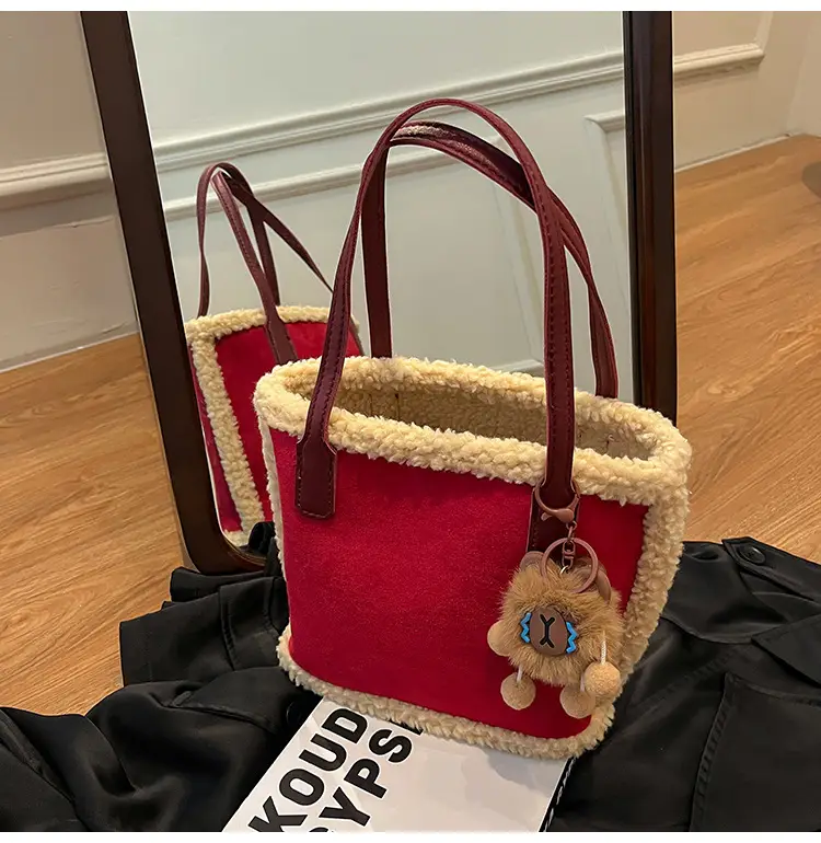 Lamb Wool Shoulder Bag Vintage Tassel Design — feature 21