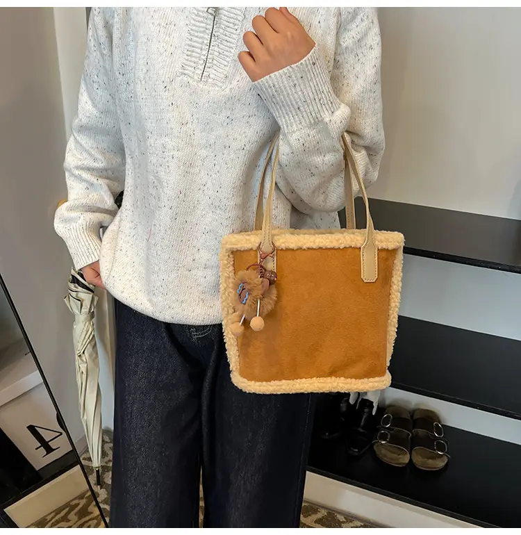 Lamb Wool Shoulder Bag Vintage Tassel Design — feature 24