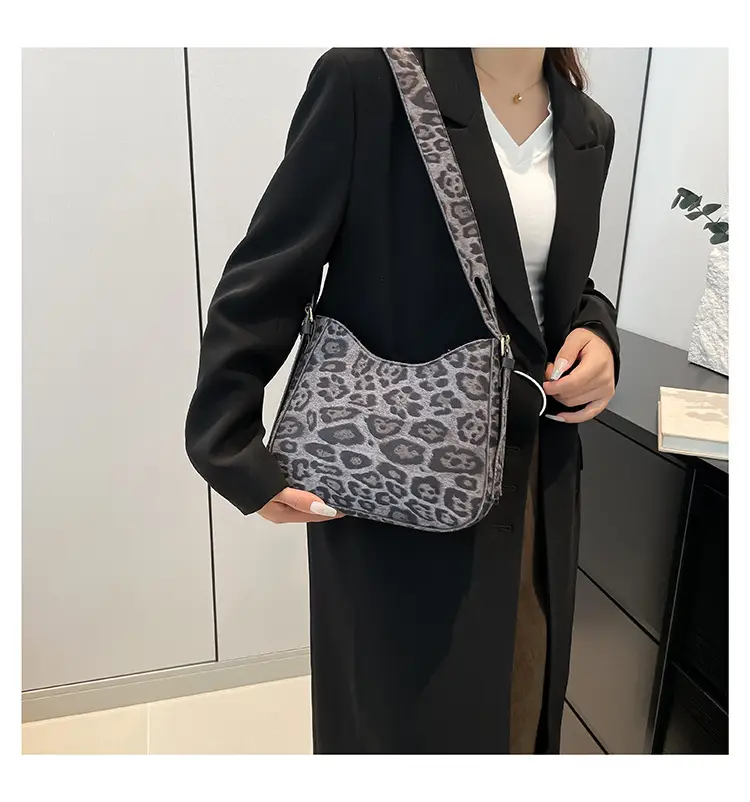 Leopard Print Women's Shoulder Bag 2024 Winter — feature 23