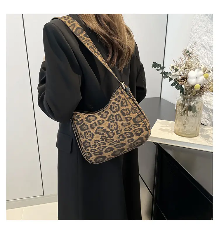 Leopard Print Women's Shoulder Bag 2024 Winter — feature 26