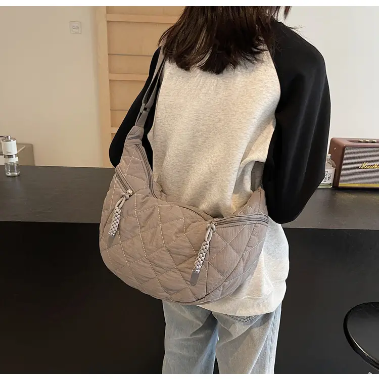 Vintage Quilted Shoulder Bag Olive Green Large Capacity — feature 58