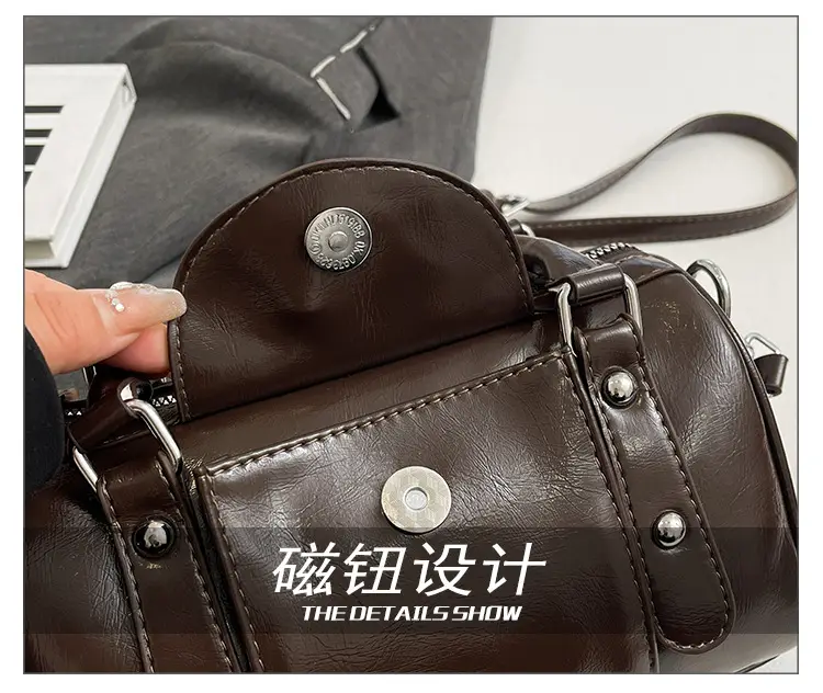 Women's 2024 Winter Shoulder Bag Maroon CC Logo — feature 10