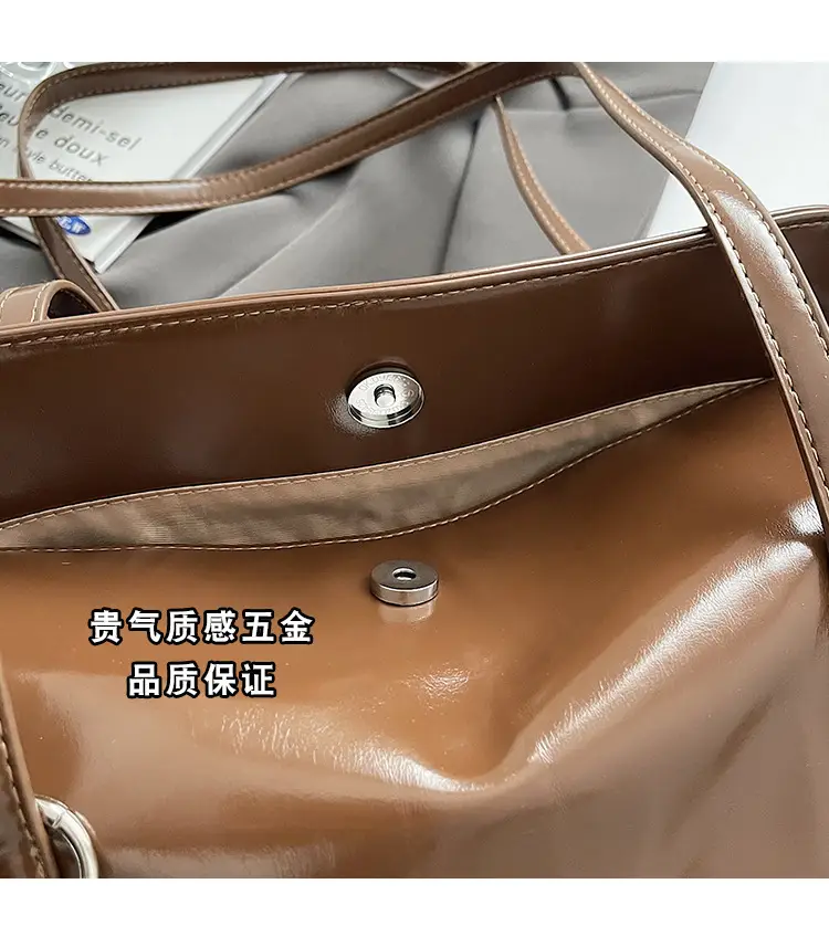 Black Korean Underarm Bag for Women 2024 — feature 7