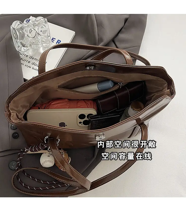 Black Korean Underarm Bag for Women 2024 — feature 9