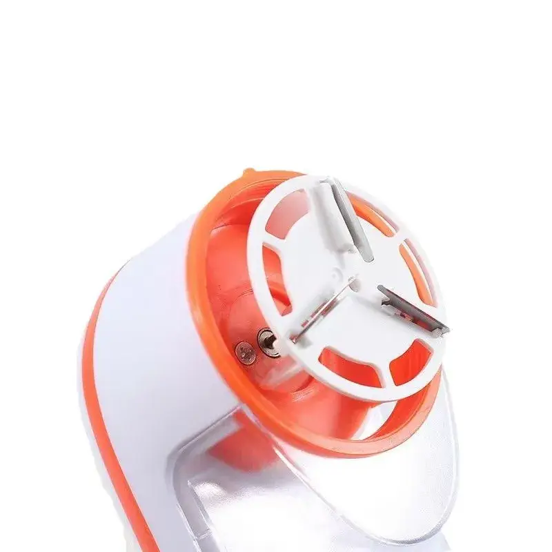 Plug-in Hair Ball Trimmer for Quick Shaving - Image 6