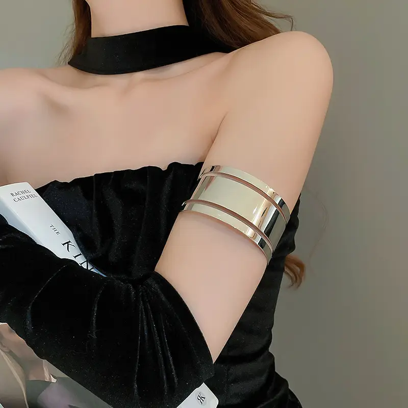 Cross-border European and American Open Arm Ring Bracelet Advanced Sense Niche Joker Bracelet Exaggerated Personality Fashion Jewelry Women Wholesale — feature 2