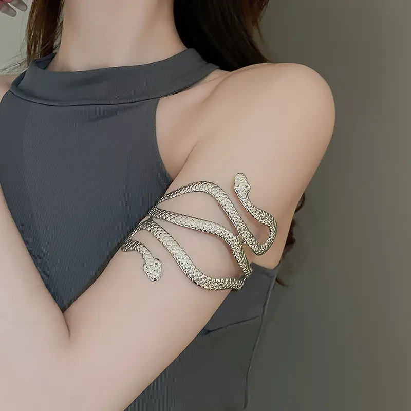Cross-border European and American Open Arm Ring Bracelet Advanced Sense Niche Joker Bracelet Exaggerated Personality Fashion Jewelry Women Wholesale