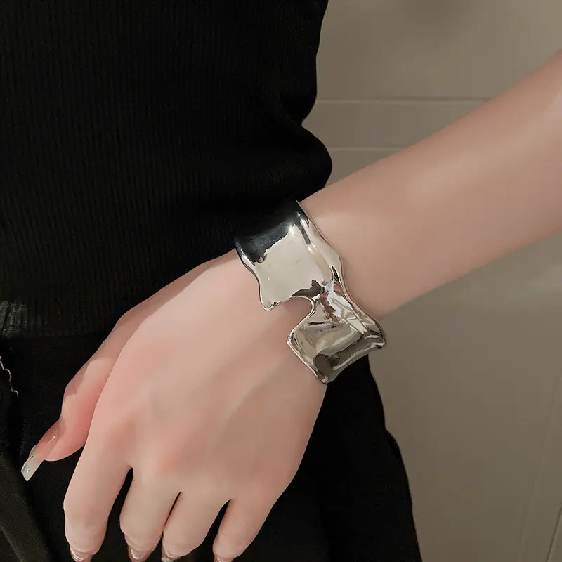 Cross-border European and American Open Arm Ring Bracelet Advanced Sense Niche Joker Bracelet Exaggerated Personality Fashion Jewelry Women Wholesale
