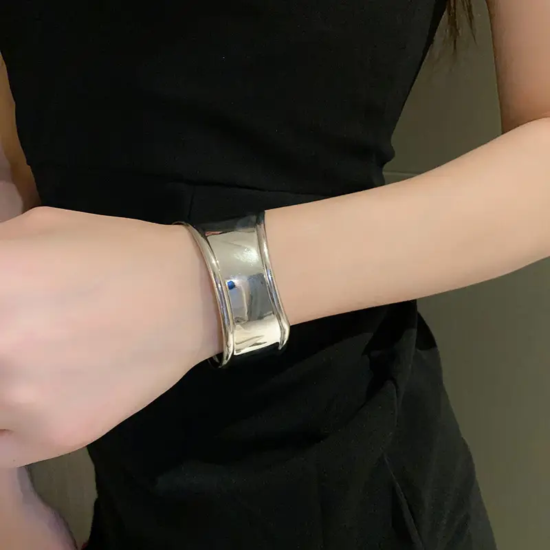 Cross-border European and American Open Arm Ring Bracelet Advanced Sense Niche Joker Bracelet Exaggerated Personality Fashion Jewelry Women Wholesale