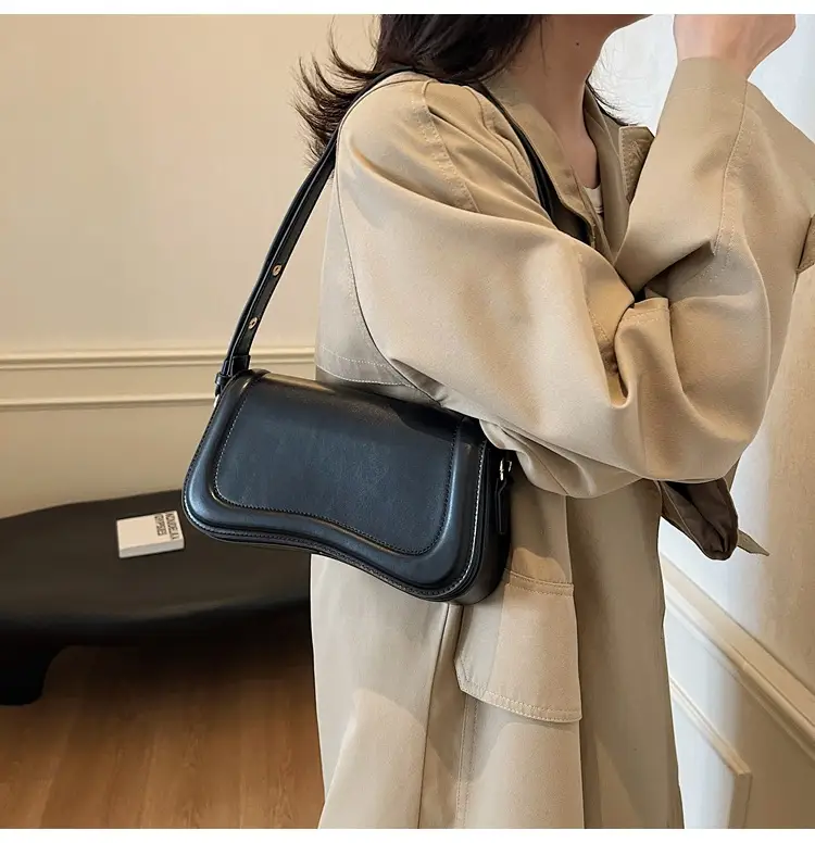 Red Square Crossbody Bag for Women 2024 — feature 11