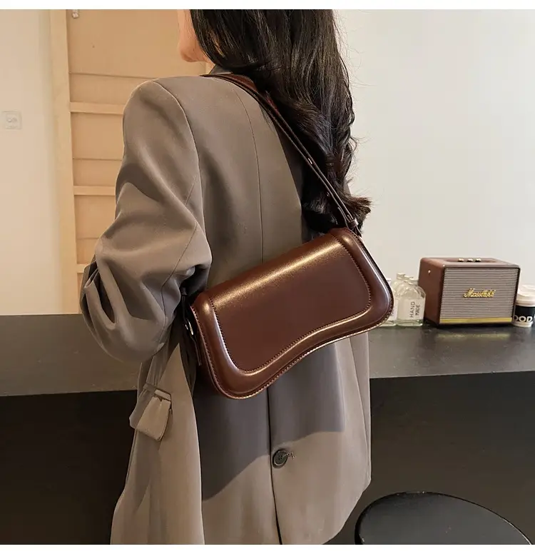 Red Square Crossbody Bag for Women 2024 — feature 16