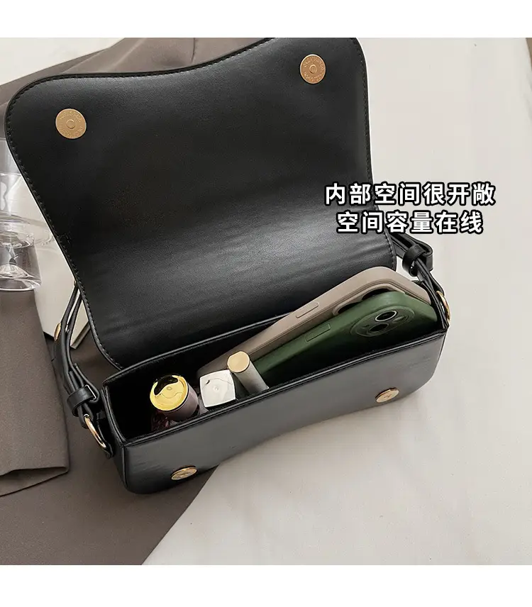 Red Square Crossbody Bag for Women 2024 — feature 6