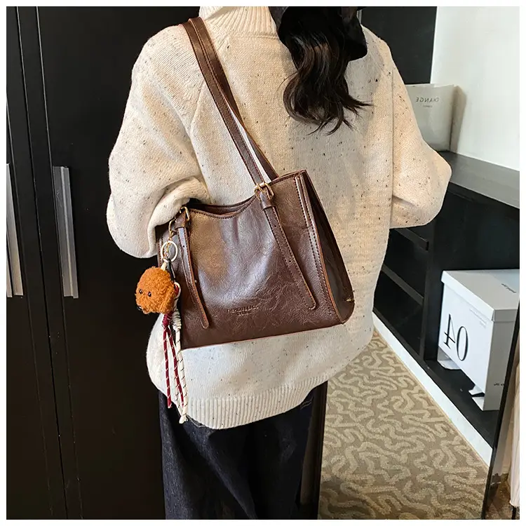 Retro Underarm Bag Women Brown 2024 — feature 15