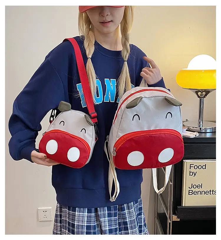 Cute Pig Design Shoulder Crossbody Bag for Women — feature 1