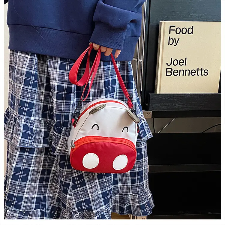 Cute Pig Design Shoulder Crossbody Bag for Women — feature 19