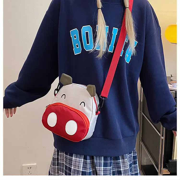 Cute Pig Design Shoulder Crossbody Bag for Women — feature 21