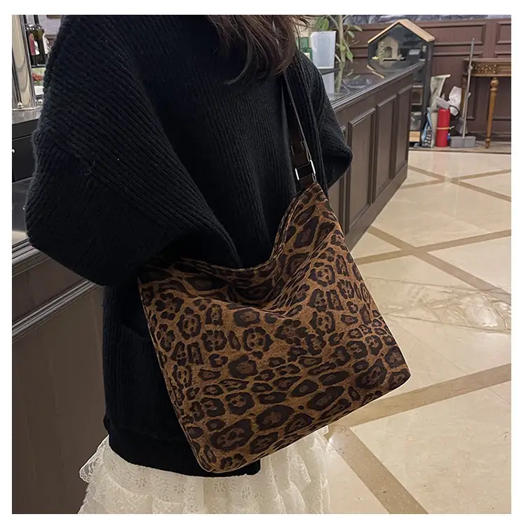 Leopard Print Large Shoulder Bag Women 2024 — feature 15