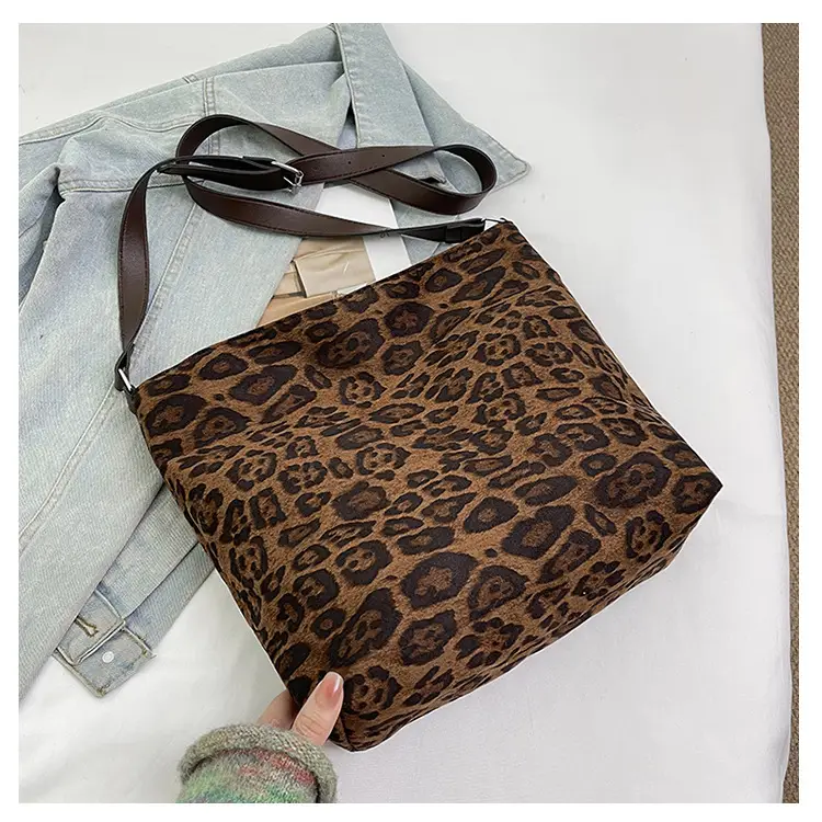 Leopard Print Large Shoulder Bag Women 2024 — feature 18