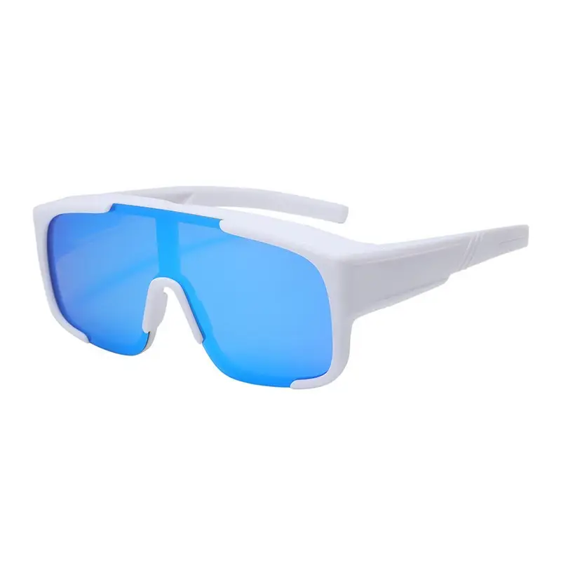 Ultra-Light Polarized Sunglasses for Women - Image 10