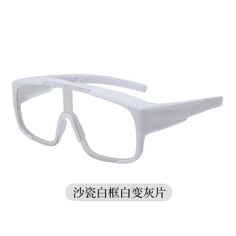 Ultra-Light Polarized Sunglasses for Women - Image 15