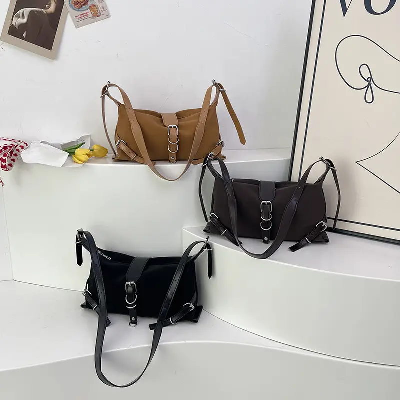 Black French Niche Shoulder Bag for Women