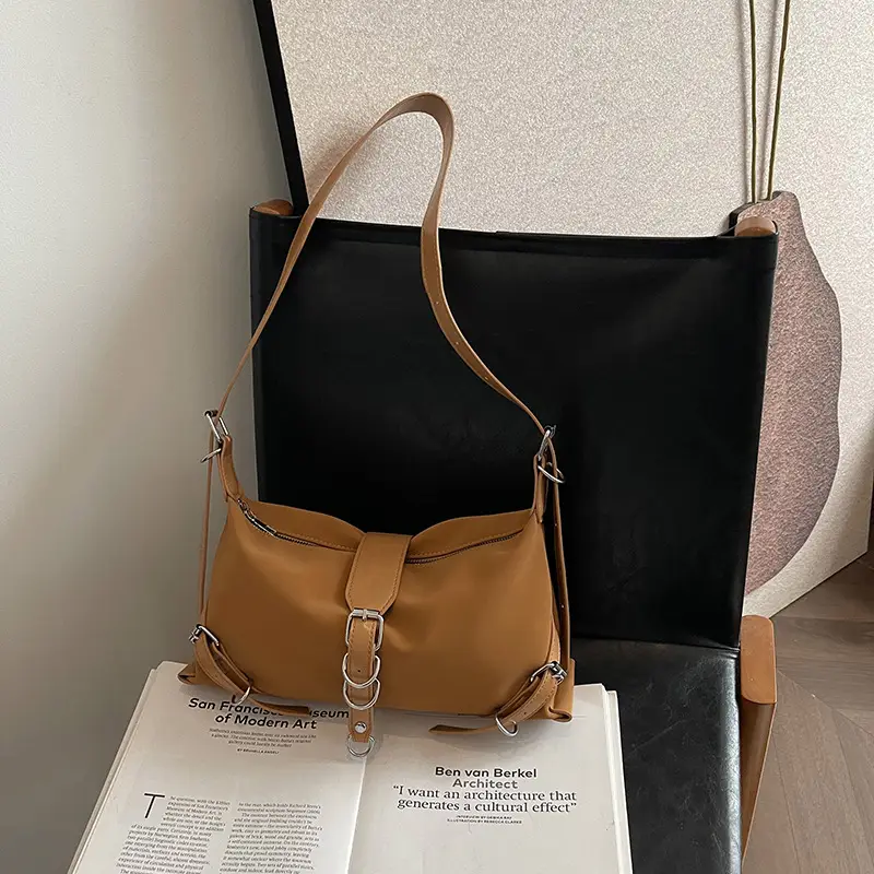 Black French Niche Shoulder Bag for Women