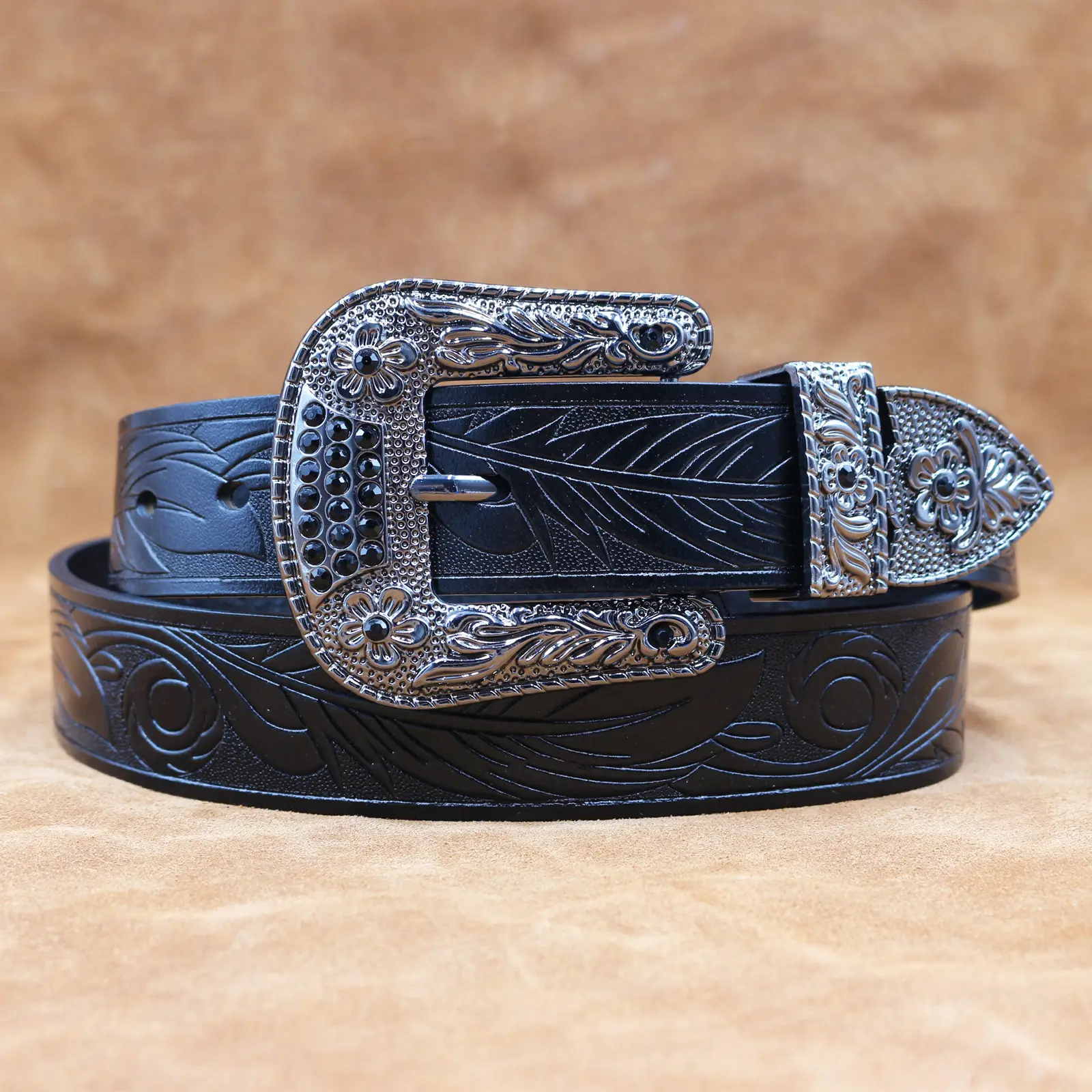 New Style Western Buckle Belt with Red Stones — feature 12