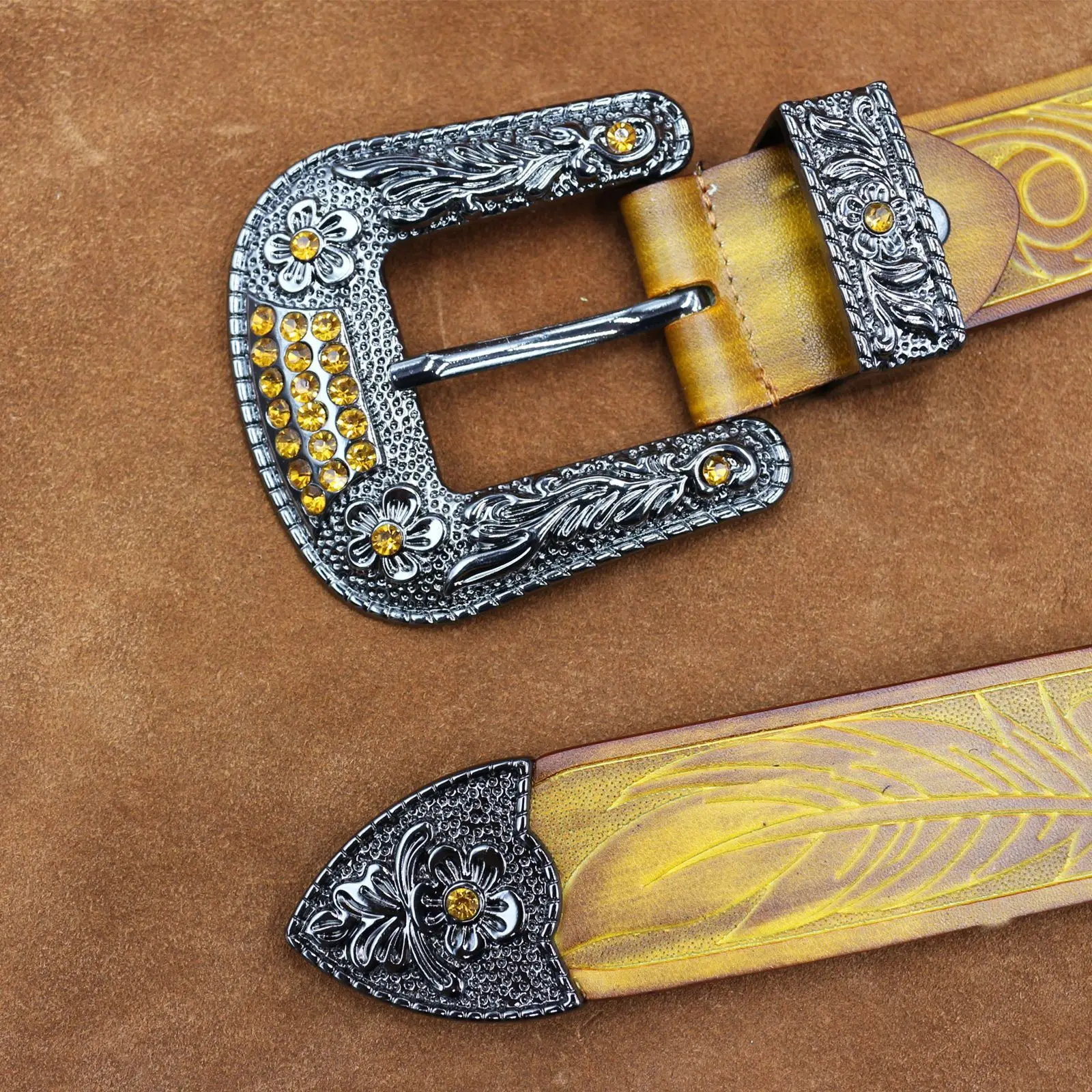 New Style Western Buckle Belt with Red Stones — feature 5